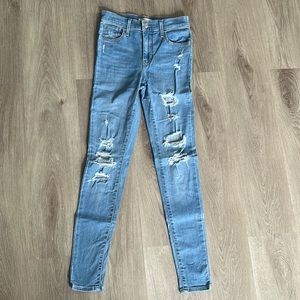 Levi’s 720 High Rise Super Skinny jeans